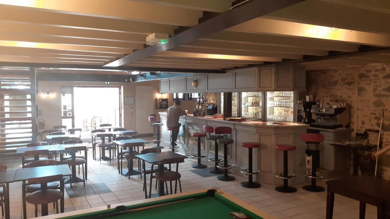 La Boule D'Or Otel Pouzauges Dış mekan fotoğraf