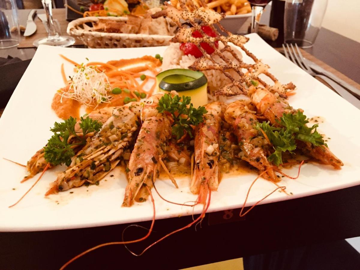 La Boule D'Or Otel Pouzauges Dış mekan fotoğraf