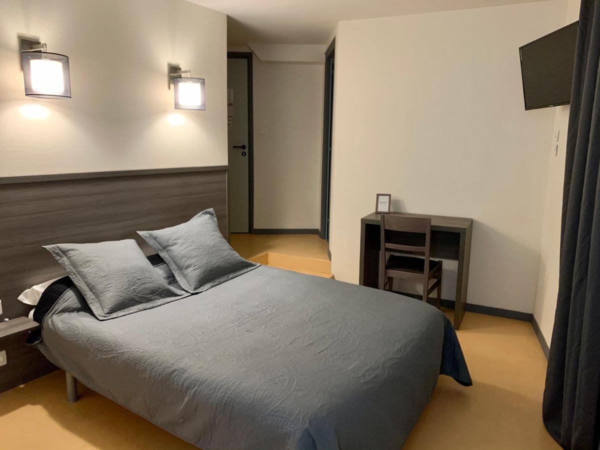 La Boule D'Or Otel Pouzauges Dış mekan fotoğraf