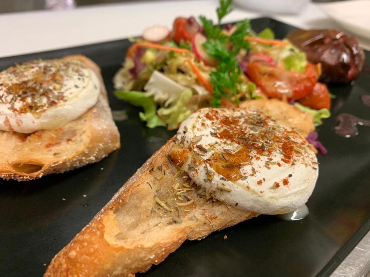 La Boule D'Or Otel Pouzauges Dış mekan fotoğraf