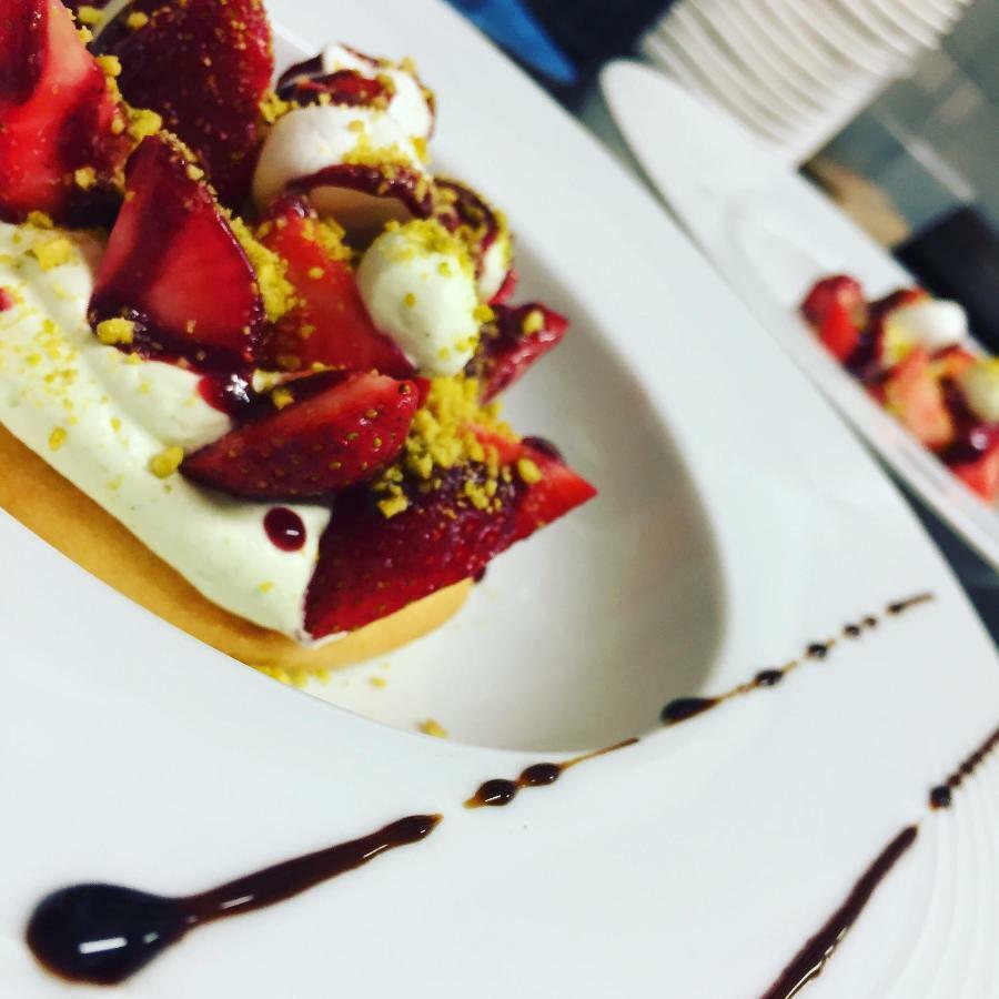 La Boule D'Or Otel Pouzauges Dış mekan fotoğraf