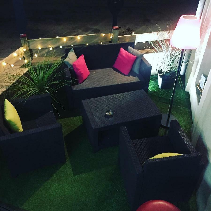 La Boule D'Or Otel Pouzauges Dış mekan fotoğraf